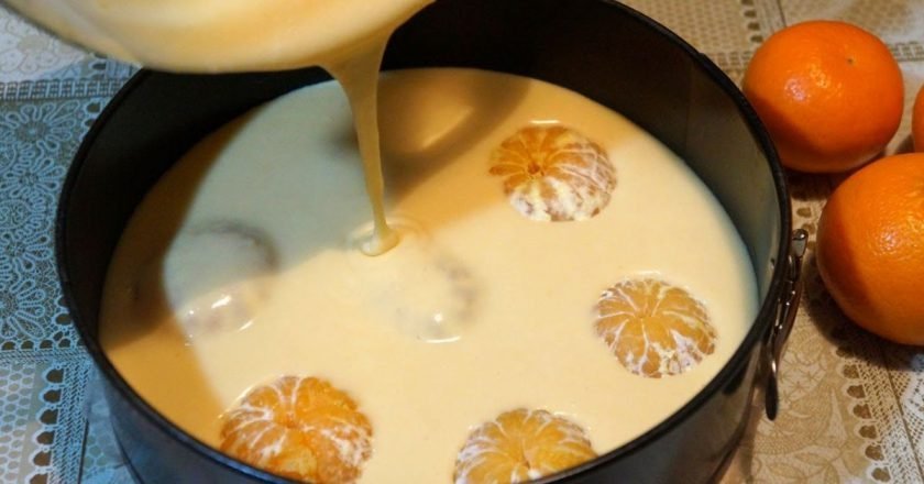 Простой мандариновый пирог из 4 ингредиентов, включая начинку