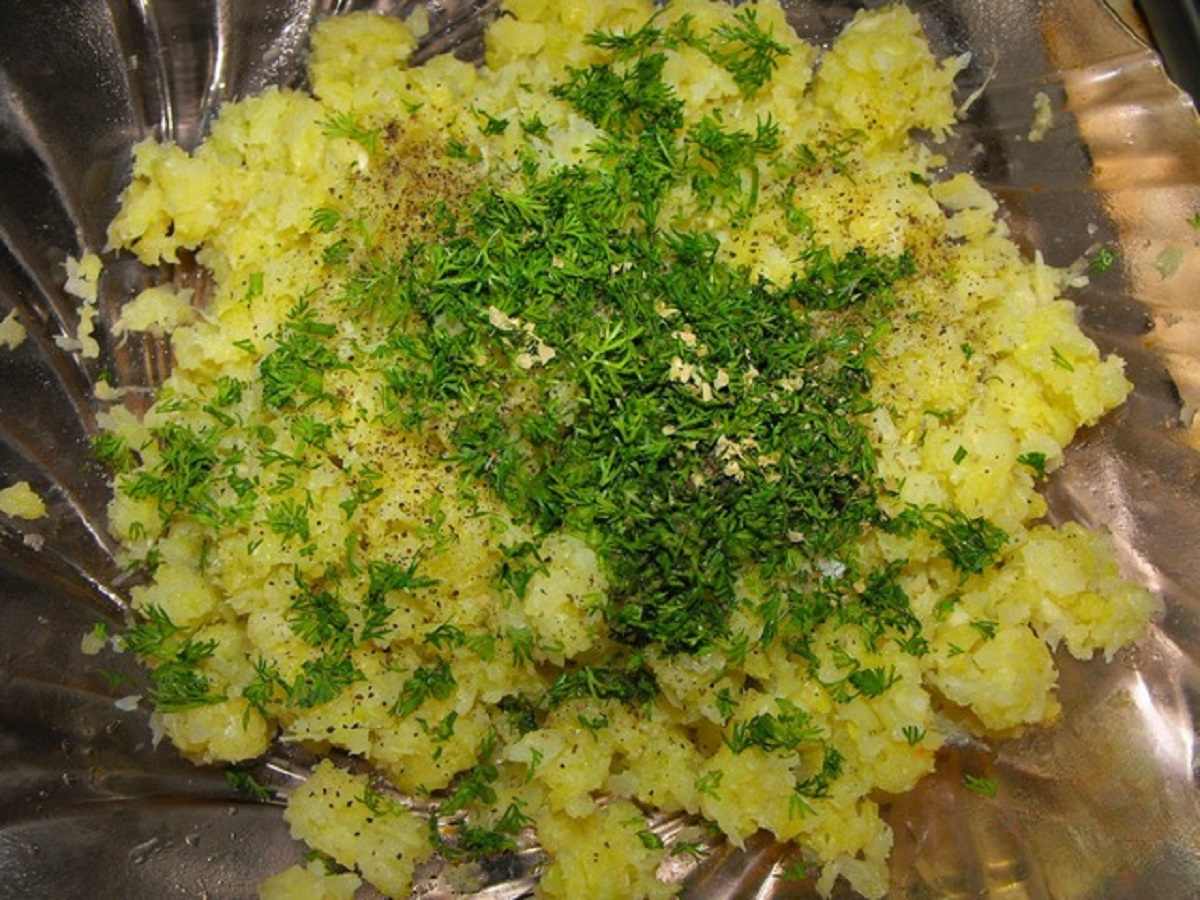 Без фарша и яйца: постные капустные котлеты на сковороде
