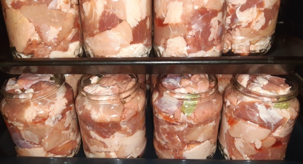 Лучше всяких колбас! Как приготовить вкусную тушенку из свинины своими руками.