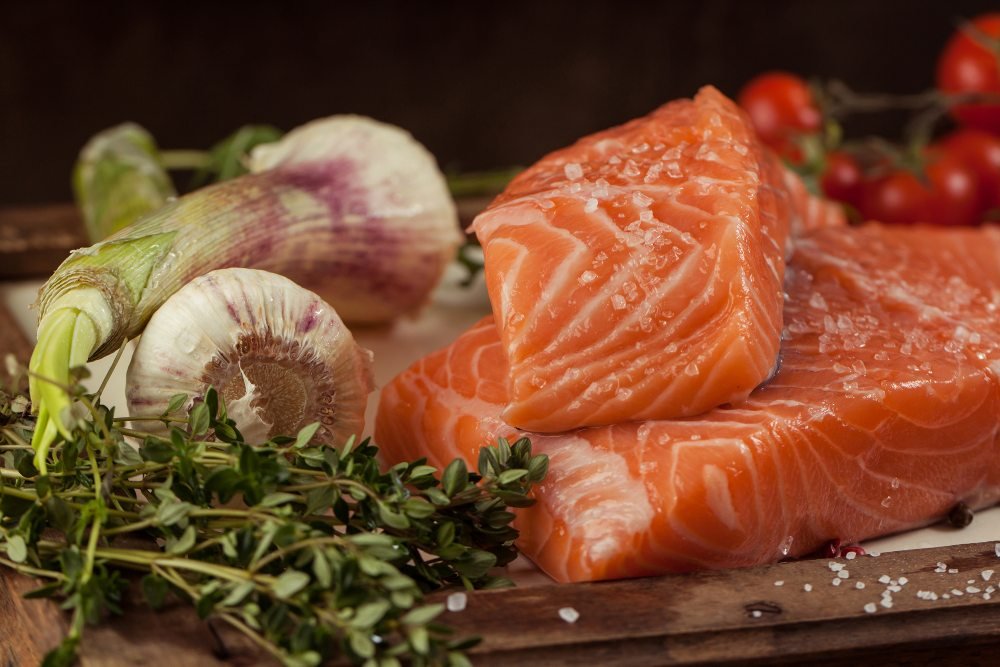 Как вкусно засолить рыбу: 5 рецептов обалденных маринадов